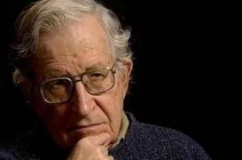 Νόαμ Τσόμσκι: Άλλοι επεμβαίνουν στα εσωτερικά των ΗΠΑ πολύ περισσότερο από τη Ρωσία